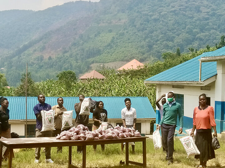 Health - Emergency food and medical supplies